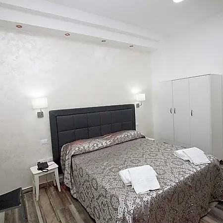 Orsa Maggiore 3* Neapel