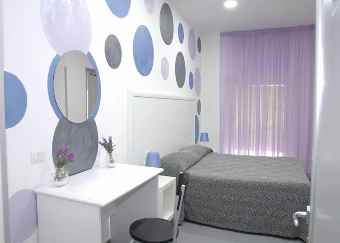 Orsa Maggiore Отель Неаполь