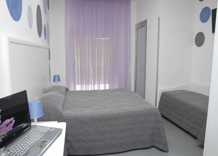 Отель Orsa Maggiore 3*