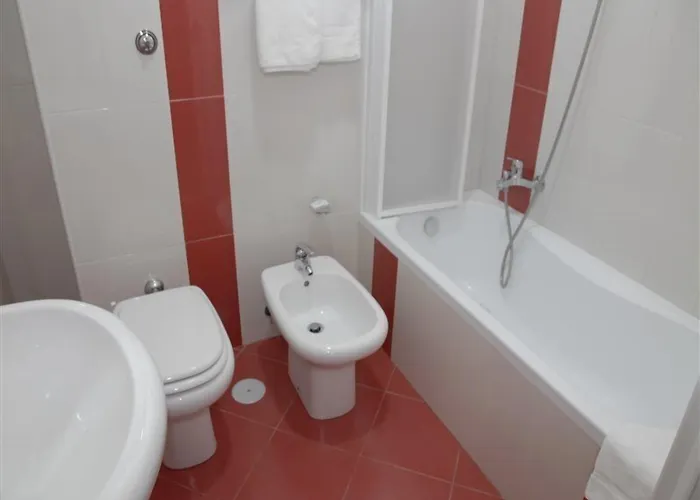 Отель Orsa Maggiore 3*