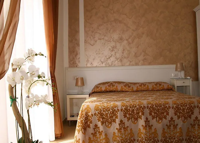 Orsa Maggiore Отель Неаполь