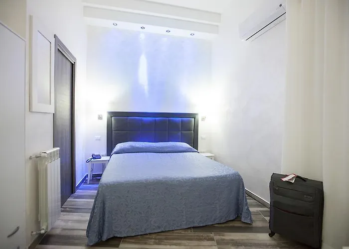 Отель Orsa Maggiore Неаполь