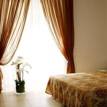 Orsa Maggiore 3* Naples