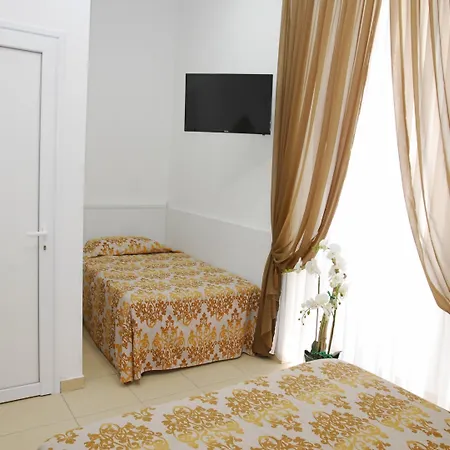 Orsa Maggiore 3* Naples